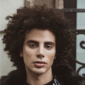 Meet your Posher, Lucas